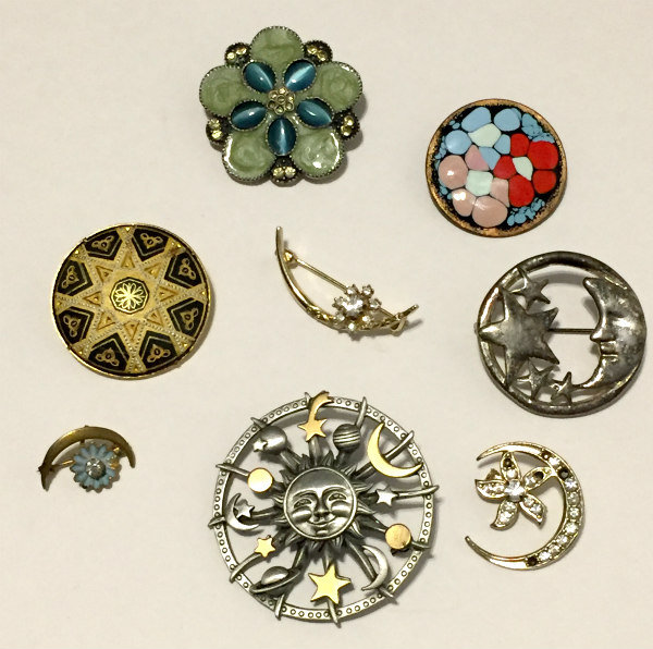 pins7